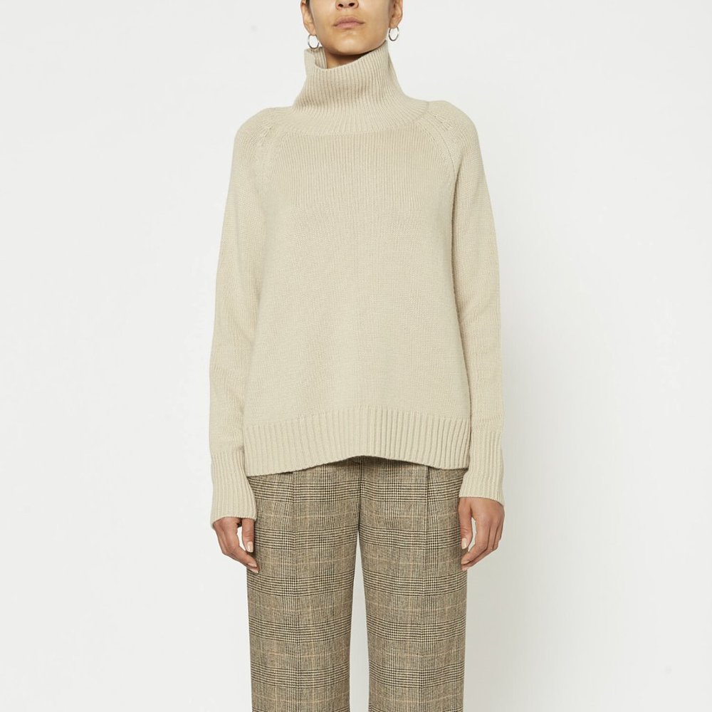 Nili Lotan Lanie Oversized Cashmere Turtleneck Sweater in Cream, M